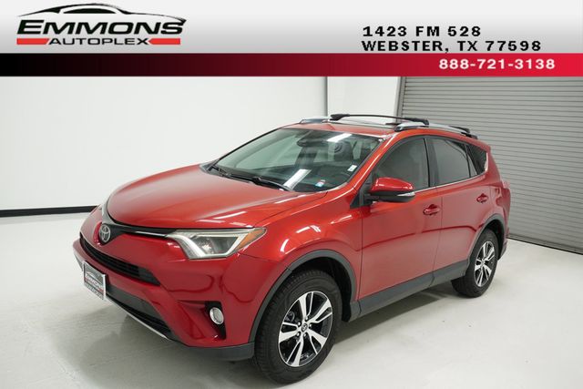 2017 Toyota RAV4 XLE FWD - 23010919 - 0