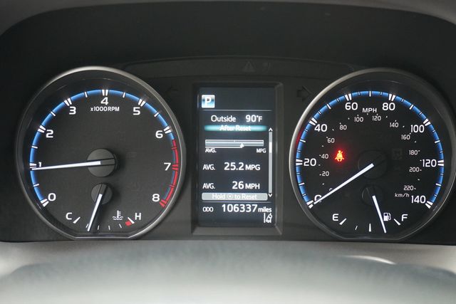 2017 Toyota RAV4 XLE FWD - 23010919 - 15