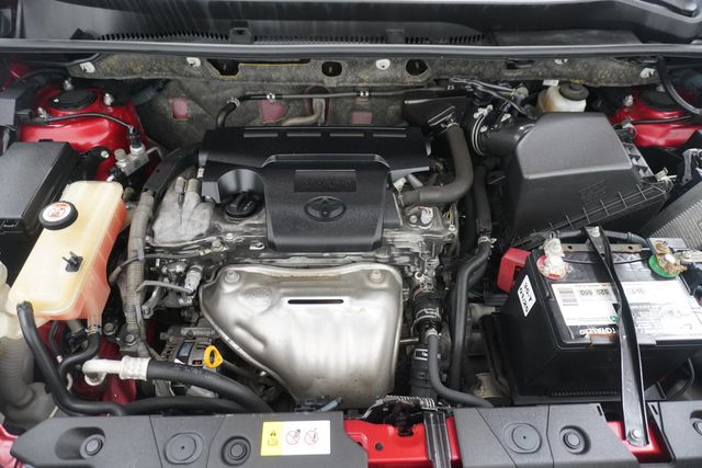 2017 Toyota RAV4 XLE FWD - 23010919 - 28