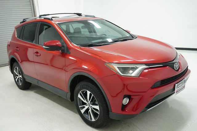 2017 Toyota RAV4 XLE FWD - 23010919 - 2