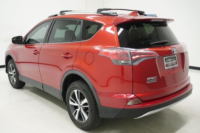 2017 Toyota RAV4 XLE FWD - 23010919 - 5