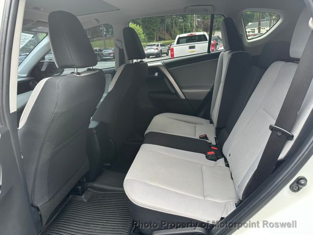 2017 Toyota RAV4 XLE FWD - 23033183 - 17