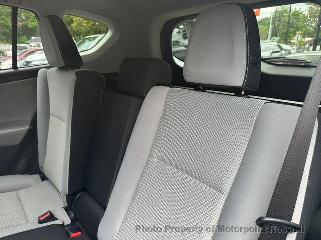 2017 Toyota RAV4 XLE FWD - 23033183 - 18