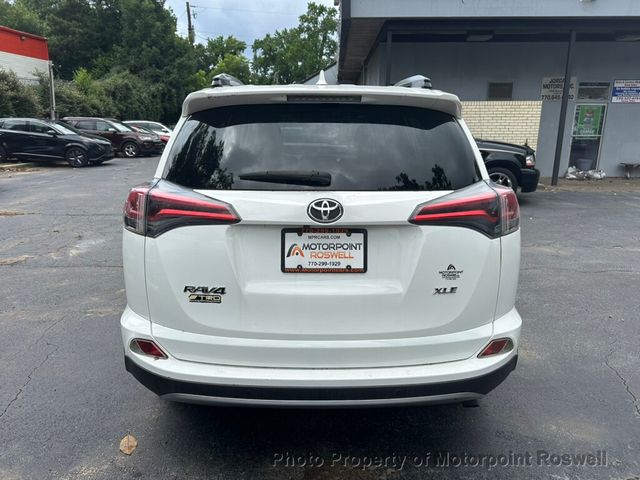 2017 Toyota RAV4 XLE FWD - 23033183 - 4