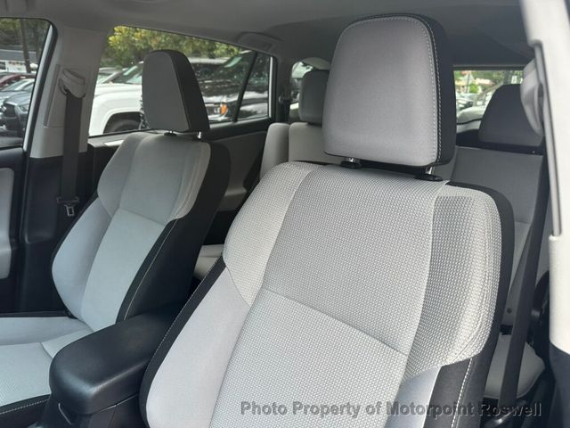 2017 Toyota RAV4 XLE FWD - 23033183 - 6
