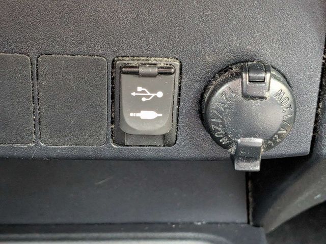 2017 Toyota RAV4 XLE FWD - 23052583 - 22