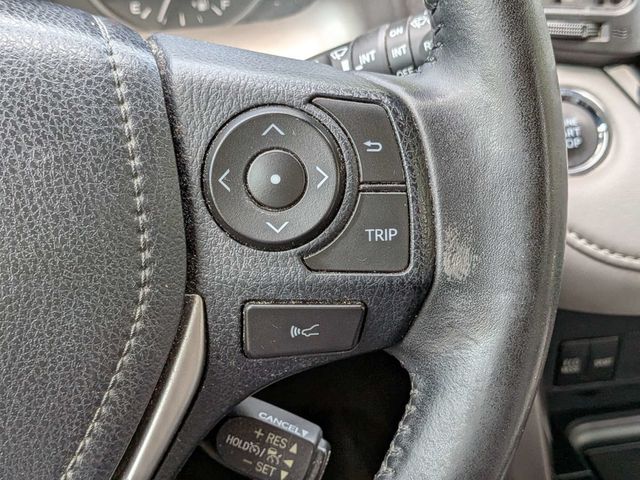 2017 Toyota RAV4 XLE FWD - 23052583 - 25