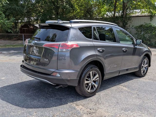 2017 Toyota RAV4 XLE FWD - 23052583 - 3