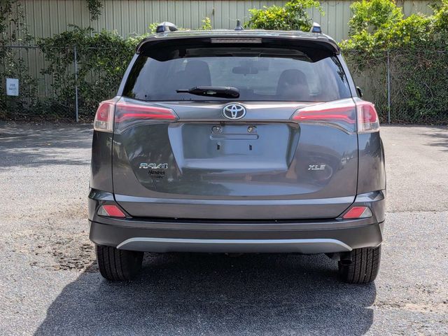 2017 Toyota RAV4 XLE FWD - 23052583 - 4