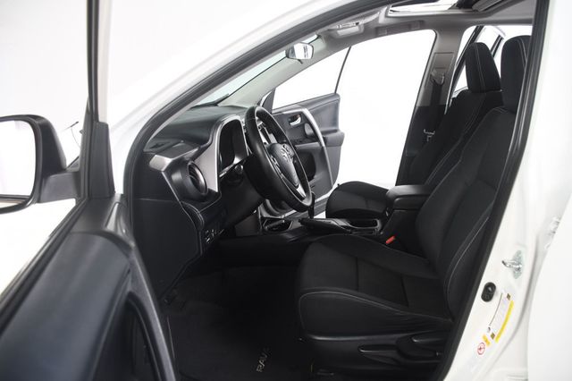 2017 Toyota RAV4 XLE FWD - 23069946 - 26