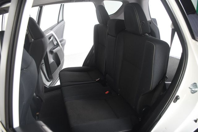 2017 Toyota RAV4 XLE FWD - 23069946 - 33