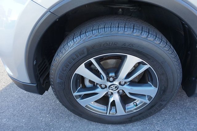 2017 Toyota RAV4 XLE, PREMIUM WHEELS, CLOTH SEATS, MOON ROOF, BACKUP CAMERA - 23032893 - 12