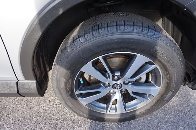 2017 Toyota RAV4 XLE, PREMIUM WHEELS, CLOTH SEATS, MOON ROOF, BACKUP CAMERA - 23032893 - 15