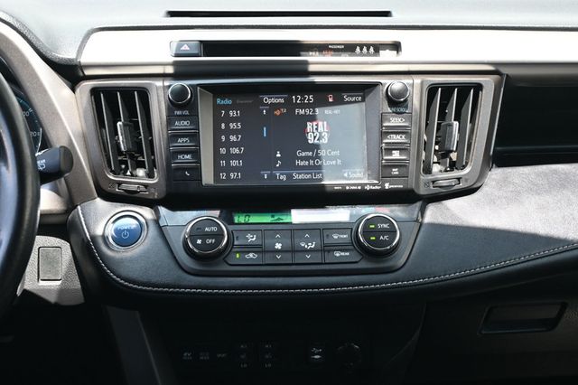 2017 Toyota RAV4 Hybrid Limited AWD - 22881012 - 10