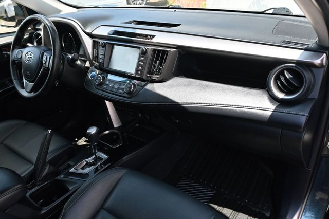 2017 Toyota RAV4 Hybrid Limited AWD - 22881012 - 8