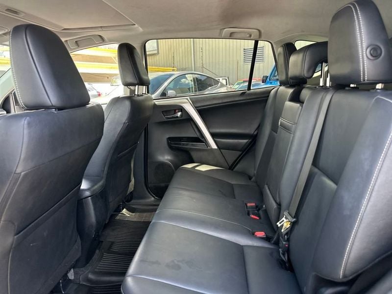 2017 Toyota RAV4 Hybrid Limited photo 13
