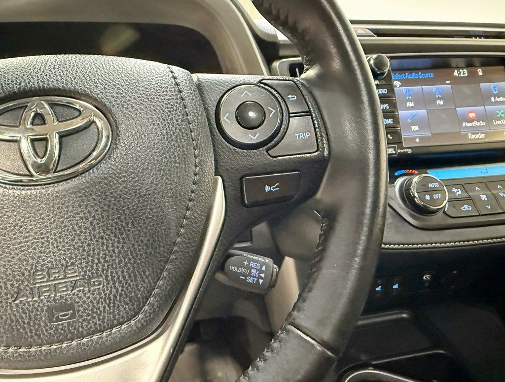 2017 Toyota RAV4 Hybrid Limited AWD - 22957442 - 12