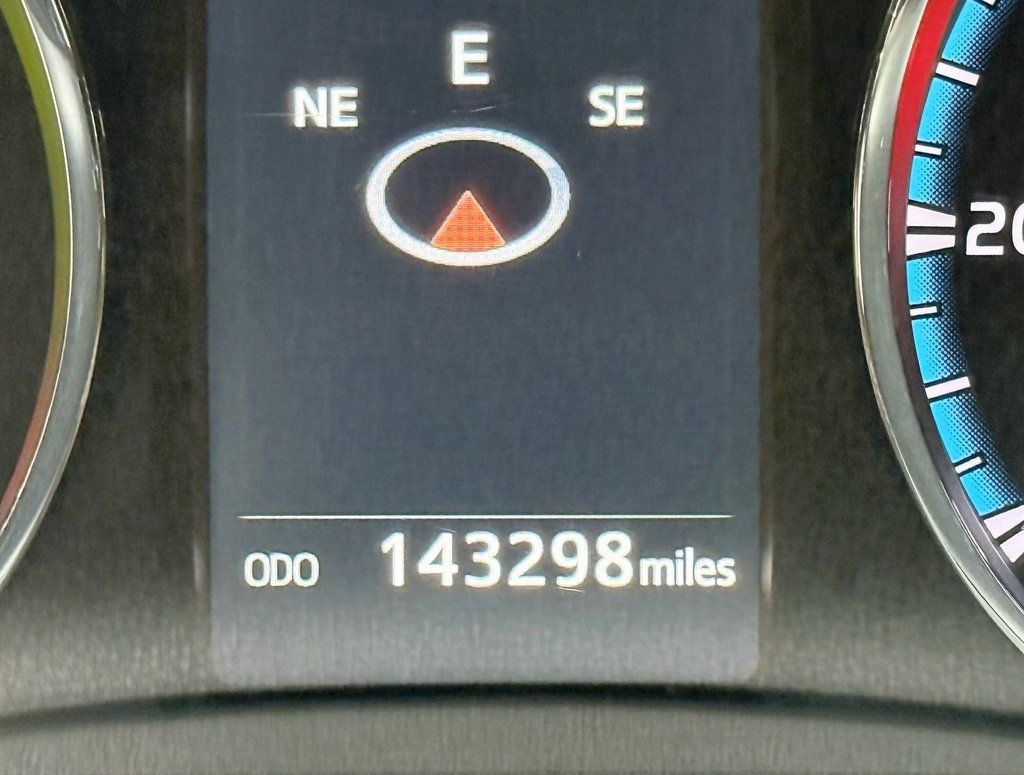 2017 Toyota RAV4 Hybrid Limited AWD - 22957442 - 15