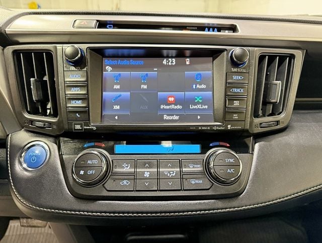 2017 Toyota RAV4 Hybrid Limited AWD - 22957442 - 17