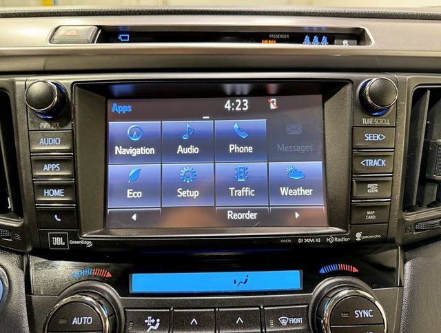 2017 Toyota RAV4 Hybrid Limited AWD - 22957442 - 18