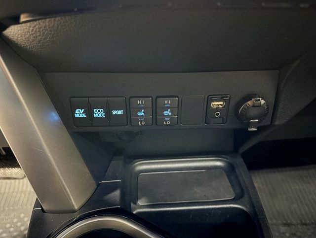 2017 Toyota RAV4 Hybrid Limited AWD - 22957442 - 22