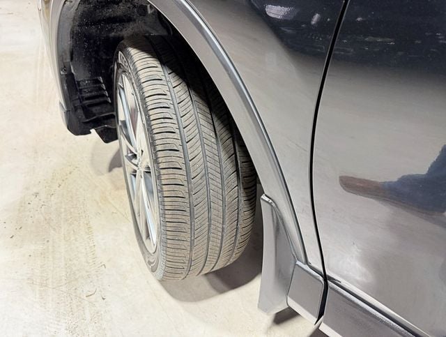 2017 Toyota RAV4 Hybrid Limited AWD - 22957442 - 2