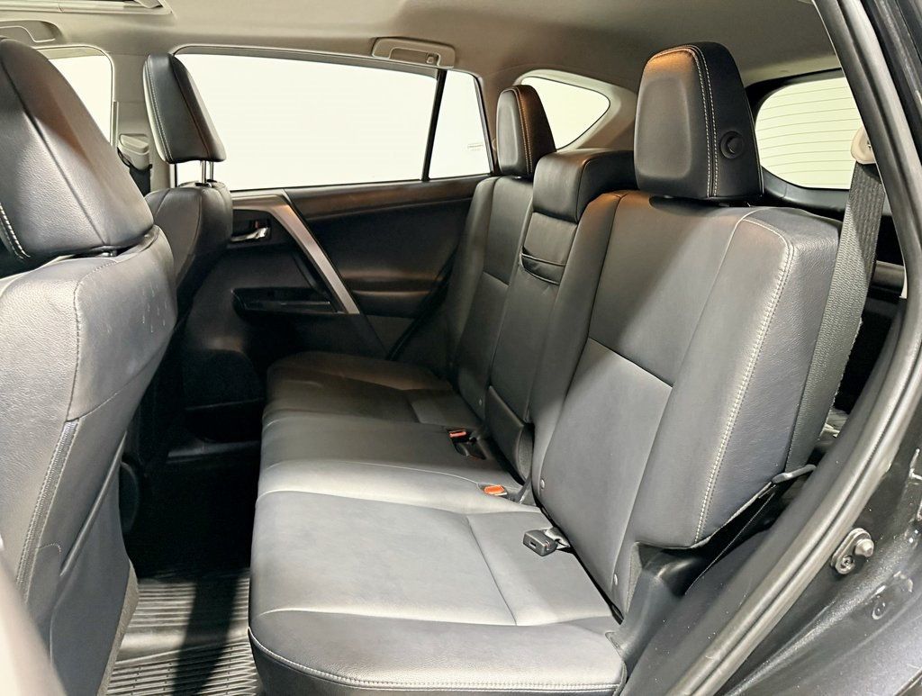 2017 Toyota RAV4 Hybrid Limited AWD - 22957442 - 34