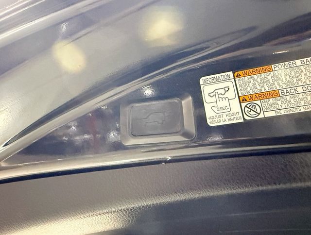 2017 Toyota RAV4 Hybrid Limited AWD - 22957442 - 38