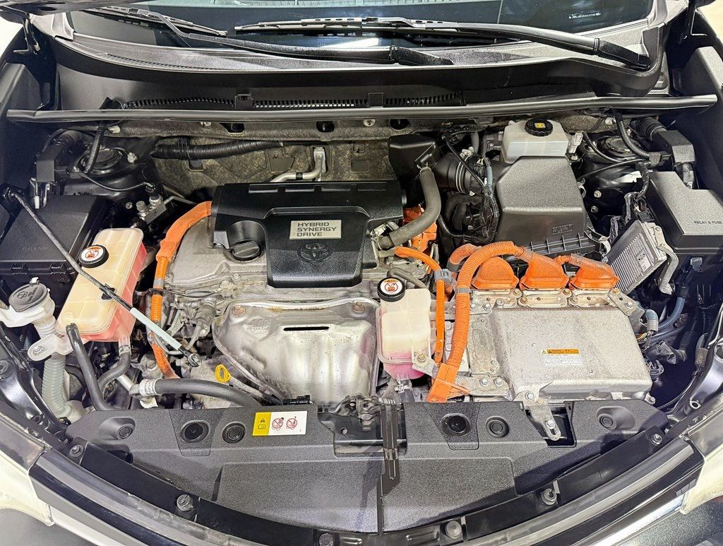 2017 Toyota RAV4 Hybrid Limited AWD - 22957442 - 43