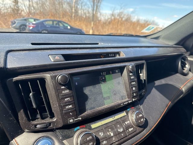 2017 Toyota RAV4 Hybrid SE AWD - 22999751 - 13