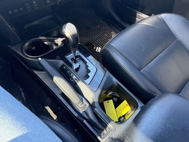 2017 Toyota RAV4 Hybrid SE AWD - 22999751 - 16