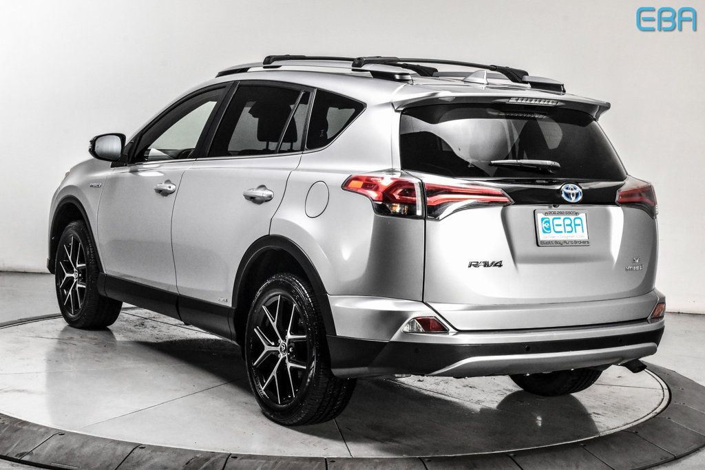 2017 Toyota RAV4 Hybrid SE AWD - 22647469 - 3