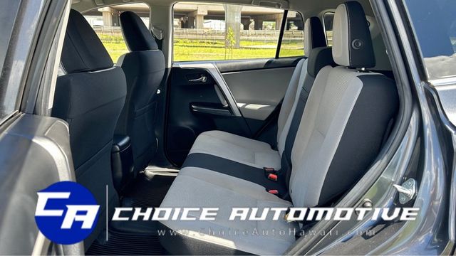 2017 Toyota RAV4 Hybrid XLE AWD - 22407998 - 13