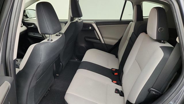 2017 Toyota RAV4 Hybrid XLE AWD with Convenience Package - 22951223 - 21