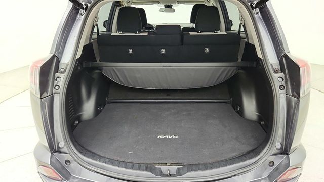 2017 Toyota RAV4 Hybrid XLE AWD with Convenience Package - 22951223 - 22