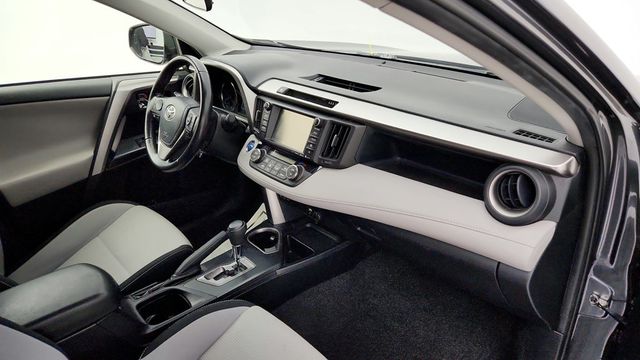 2017 Toyota RAV4 Hybrid XLE AWD with Convenience Package - 22951223 - 25