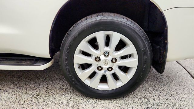 2017 Toyota Sequoia Platinum 4WD - 23020915 - 8