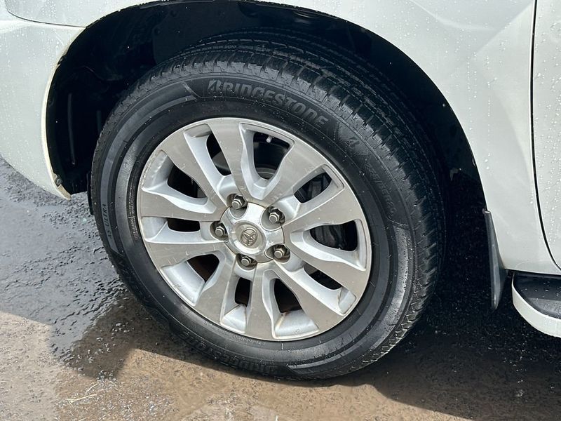 2017 Toyota Sequoia Platinum RWD - 22955963 - 10