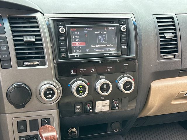 2017 Toyota Sequoia Platinum RWD - 22955963 - 14