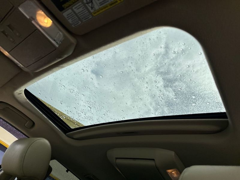 2017 Toyota Sequoia Platinum RWD - 22955963 - 18