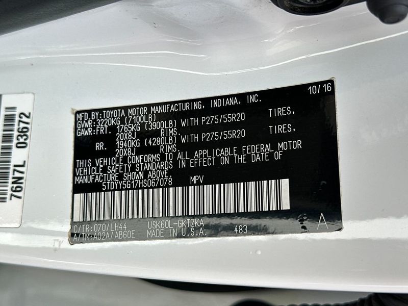 2017 Toyota Sequoia Platinum RWD - 22955963 - 21