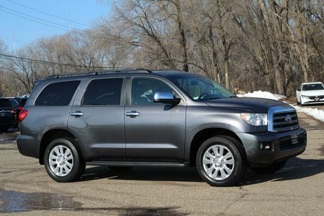 2017 Toyota Sequoia PLATINUM W/ NAVIGATION,DVD, MOONROOF, LEATHER - 22986068 - 0
