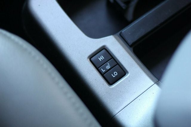 2017 Toyota Sequoia PLATINUM W/ NAVIGATION,DVD, MOONROOF, LEATHER - 22986068 - 11