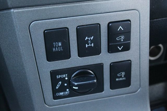 2017 Toyota Sequoia PLATINUM W/ NAVIGATION,DVD, MOONROOF, LEATHER - 22986068 - 33