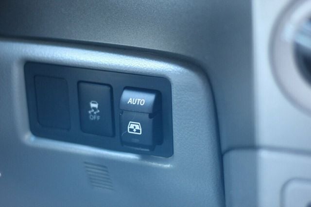 2017 Toyota Sequoia PLATINUM W/ NAVIGATION,DVD, MOONROOF, LEATHER - 22986068 - 34