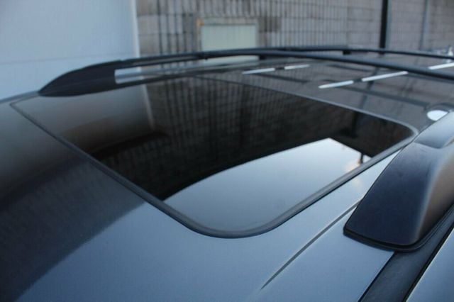 2017 Toyota Sequoia PLATINUM W/ NAVIGATION,DVD, MOONROOF, LEATHER - 22986068 - 40