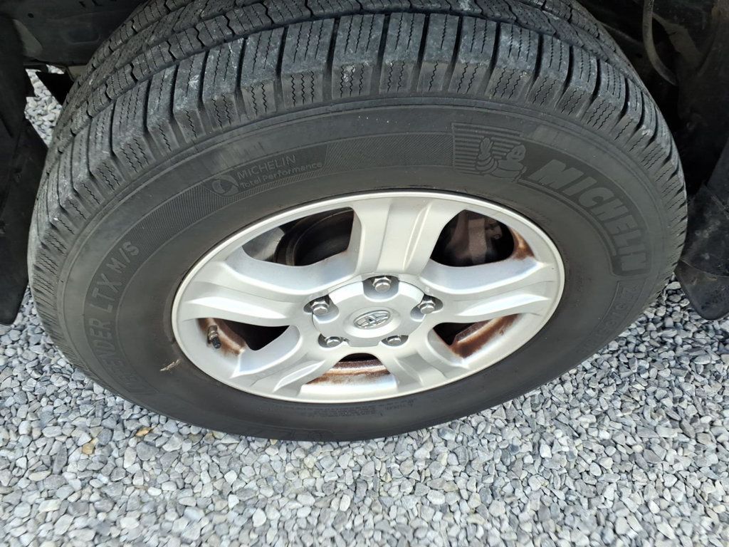 2017 Toyota Sequoia SR5 4WD FFV - 22989948 - 5