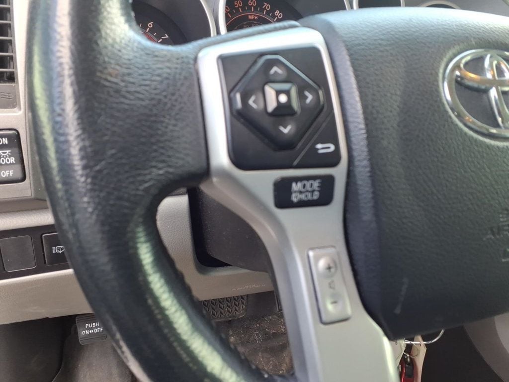 2017 Toyota Sequoia SR5 4WD FFV - 22989948 - 7