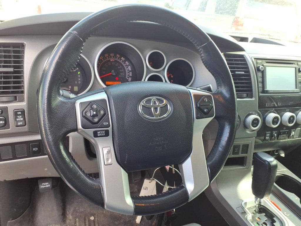 2017 Toyota Sequoia SR5 4WD FFV - 22989948 - 8