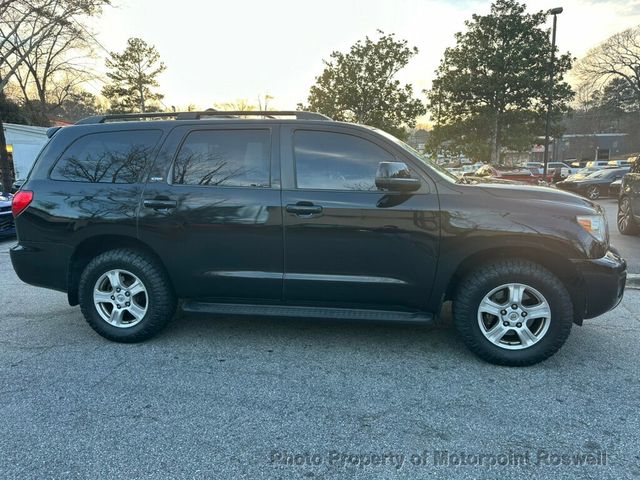 2017 Toyota Sequoia SR5 RWD - 22971286 - 21